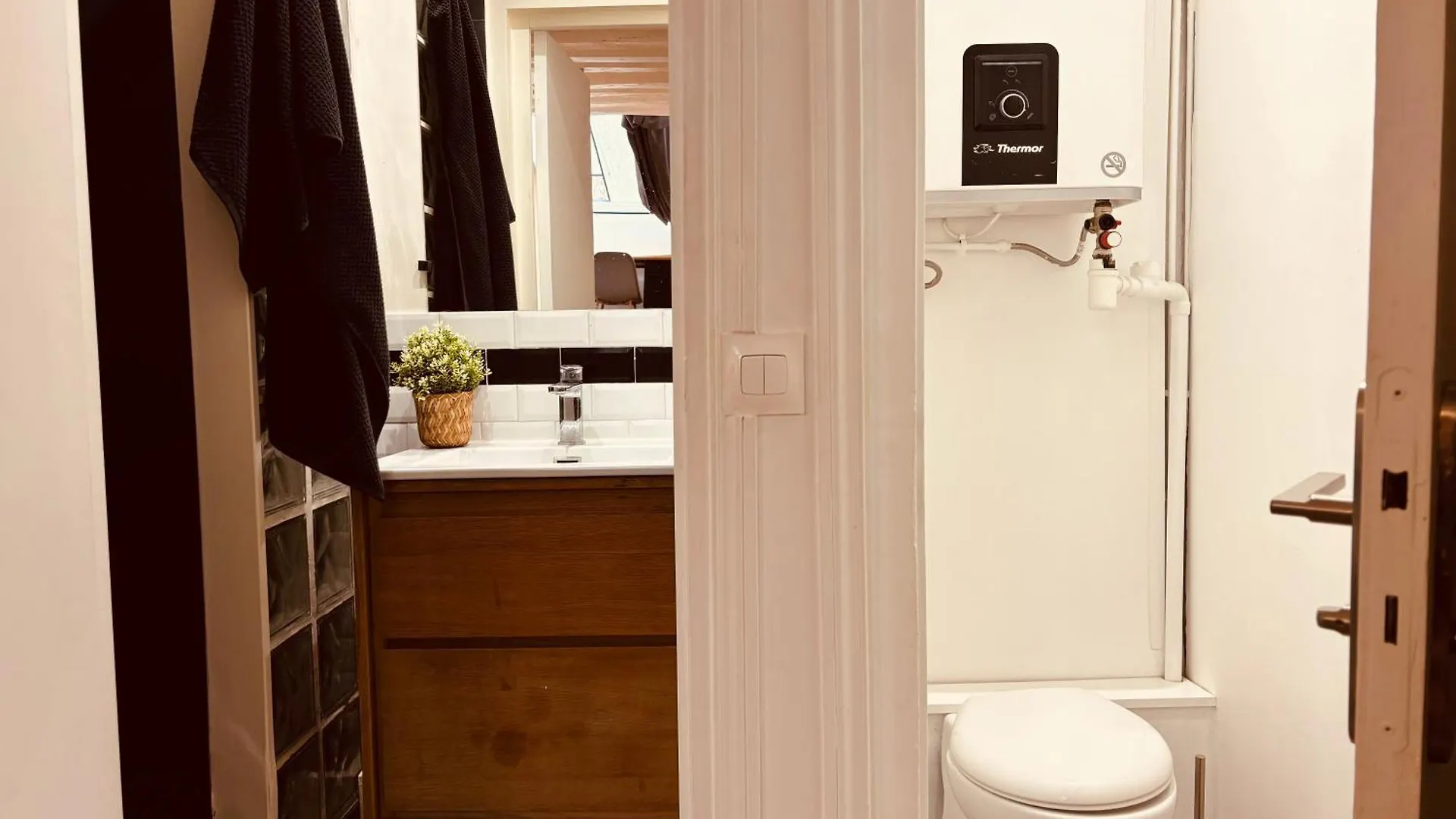 Apartment Ferienwohnung Charme Du Marais Paris
